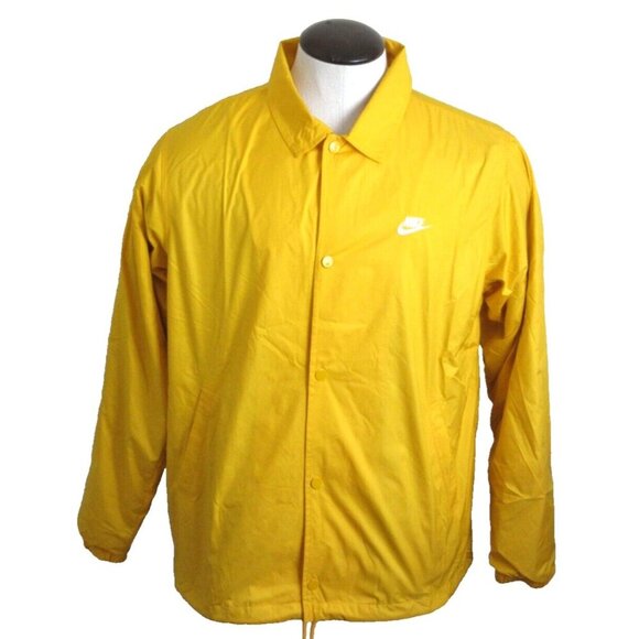 Men's Nike Club Snap Front Lined Coaches Jacket University Gold Size Small NWT - Picture 1 of 5